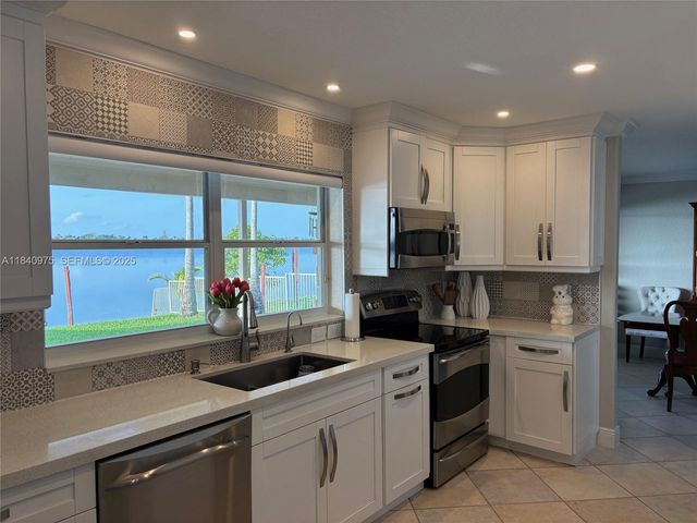 18265 NW 12th Street, Pembroke Pines, FL 33029