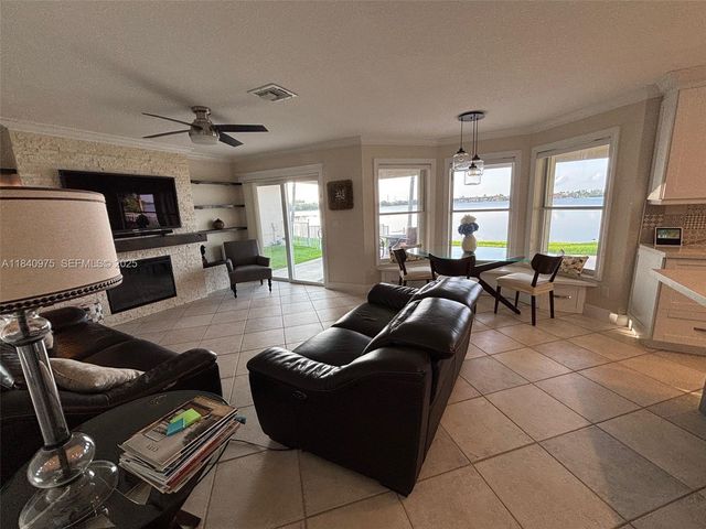 18265 NW 12th Street, Pembroke Pines, FL 33029
