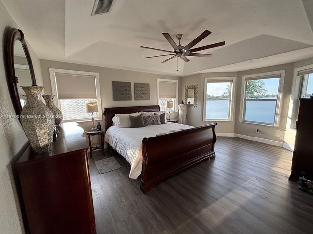 18265 NW 12th Street, Pembroke Pines, FL 33029