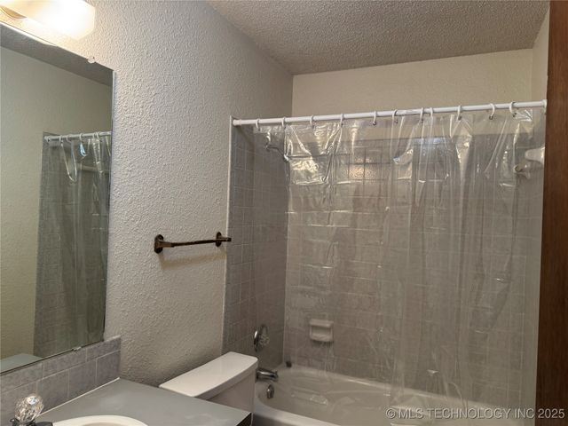 1626 N Cedar, Ardmore, OK 73401