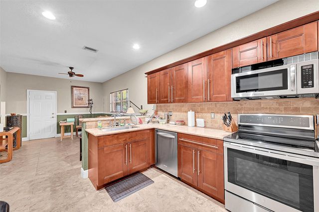 3585 Simms Street, Hollywood, FL 33021