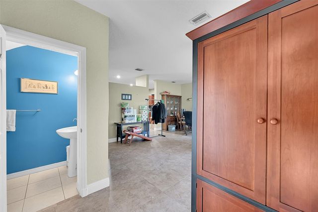 3585 Simms Street, Hollywood, FL 33021