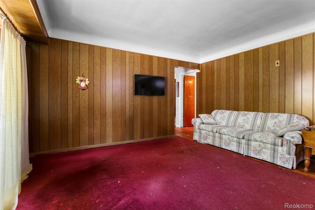 30854 Florence Street, Garden City, MI 48135