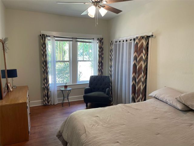 18708 NW 242ND STREET, High Springs, FL 32643