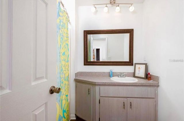 18708 NW 242ND STREET, High Springs, FL 32643