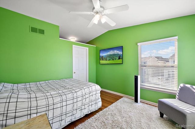 1095 Island Lake Drive, Oxford, MI 48371