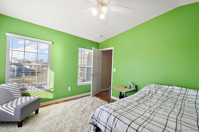 1095 Island Lake Drive, Oxford, MI 48371