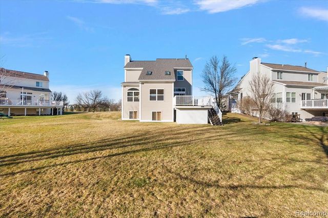 1095 Island Lake Drive, Oxford, MI 48371