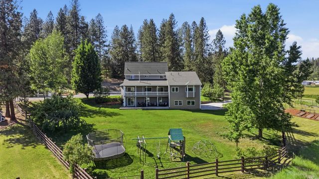9516 E Day Rd, Mead, WA 99021