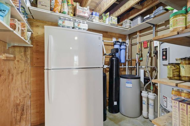 9516 E Day Rd, Mead, WA 99021