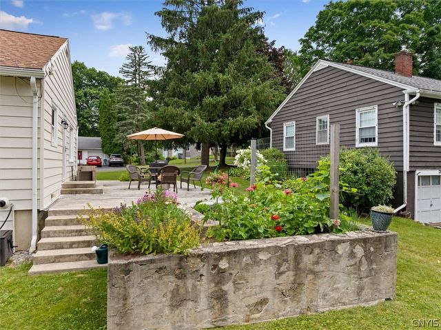 22 Kevan Circle, Manlius, NY 13104