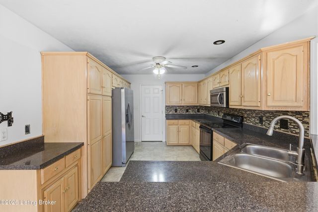 7115 Alma June Way, Louisville, KY 40228