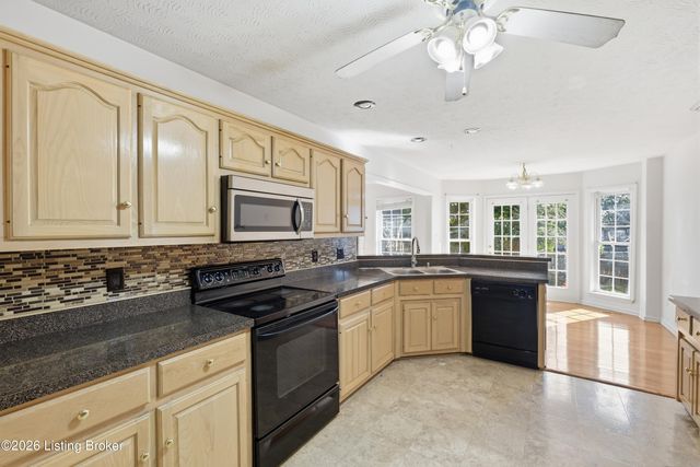 7115 Alma June Way, Louisville, KY 40228