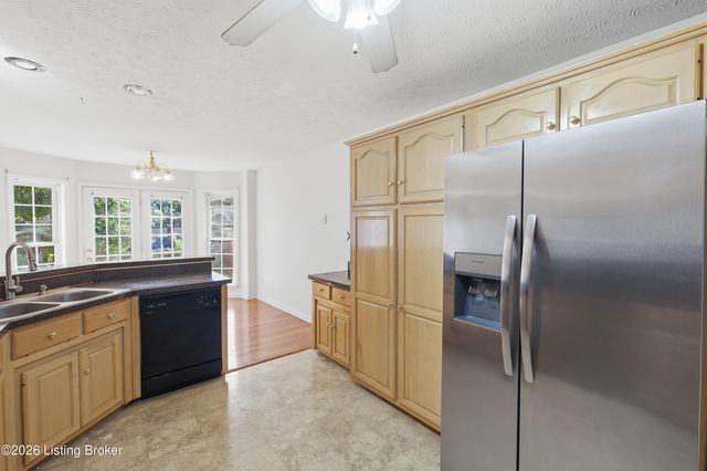 7115 Alma June Way, Louisville, KY 40228