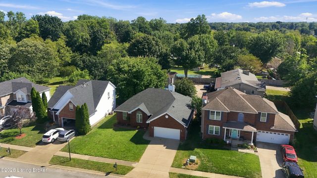 7115 Alma June Way, Louisville, KY 40228