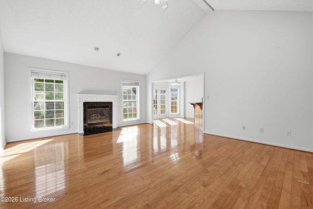 7115 Alma June Way, Louisville, KY 40228
