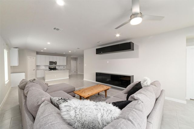 7615 Rainham Valley Lane, Richmond, TX 77407