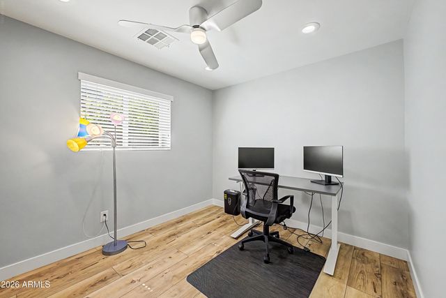 4136 E GLENROSA Avenue, Phoenix, AZ 85018