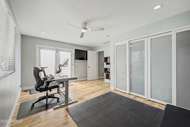 4136 E GLENROSA Avenue, Phoenix, AZ 85018