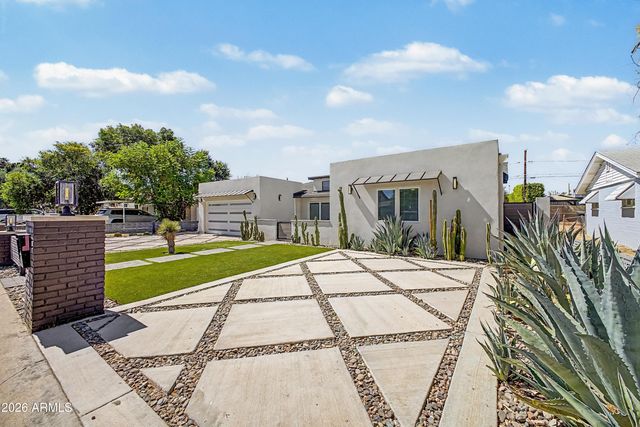 4136 E GLENROSA Avenue, Phoenix, AZ 85018