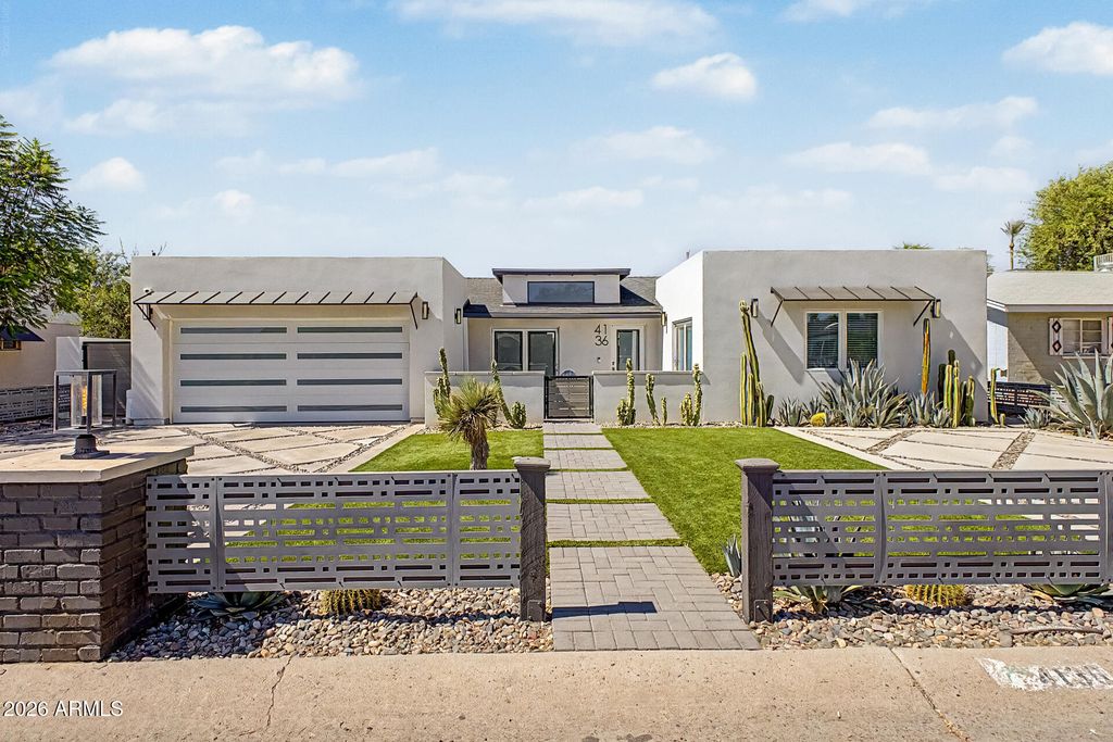 4136 E GLENROSA Avenue, Phoenix, AZ 85018