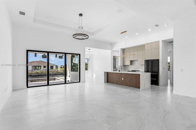 4116 NW 36th Lane, Cape Coral, FL 33993
