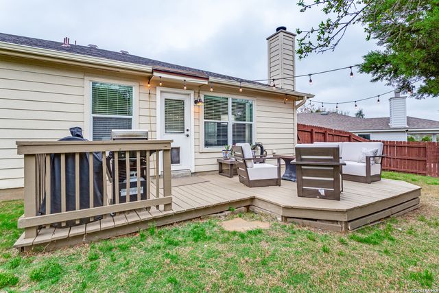 15606 Robin View, San Antonio, TX 78255