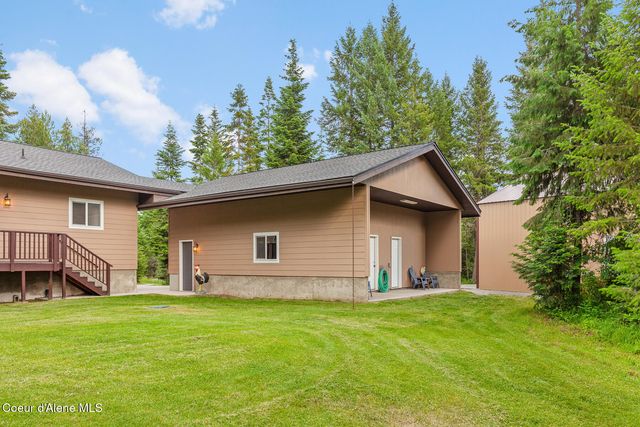 32055 N Konikson LN, Athol, ID 83801