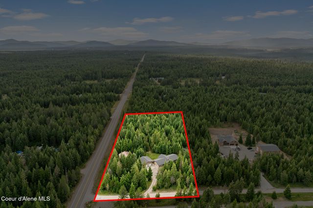 32055 N Konikson LN, Athol, ID 83801