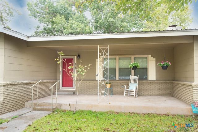 818 Mary Boulevard, New Braunfels, TX 78130