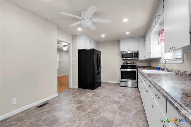 818 Mary Boulevard, New Braunfels, TX 78130