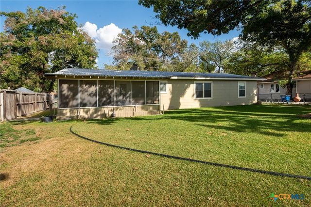 818 Mary Boulevard, New Braunfels, TX 78130