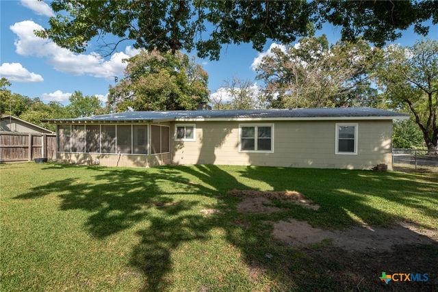 818 Mary Boulevard, New Braunfels, TX 78130