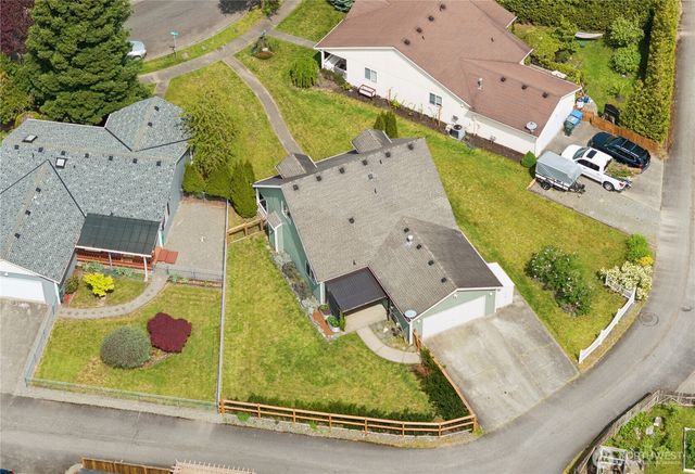 5417 156th Avenue Ct E, Sumner, WA 98390