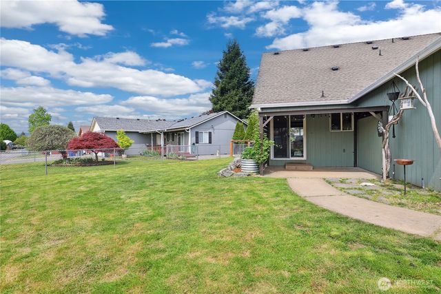 5417 156th Avenue Ct E, Sumner, WA 98390