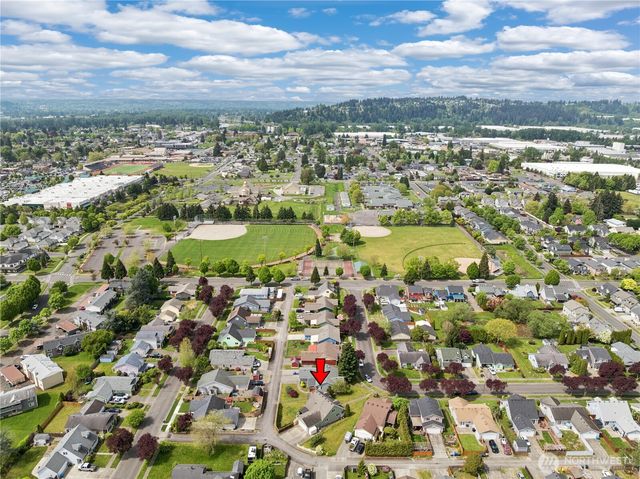 5417 156th Avenue Ct E, Sumner, WA 98390