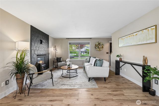 5417 156th Avenue Ct E, Sumner, WA 98390
