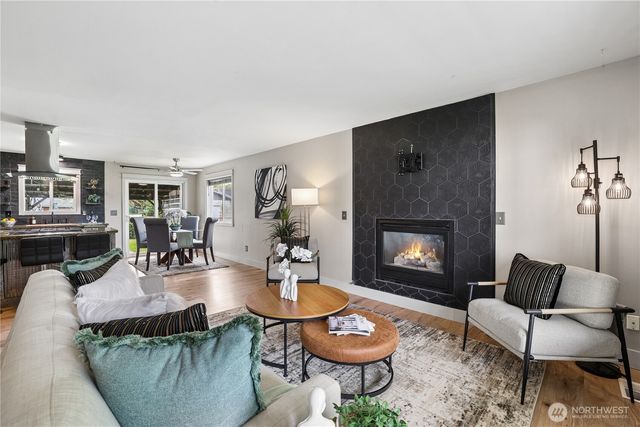 5417 156th Avenue Ct E, Sumner, WA 98390