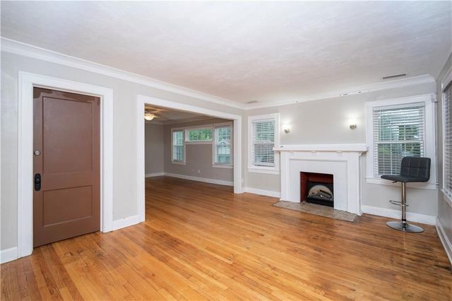 5331 Charlotte Street, Kansas City, MO 64110