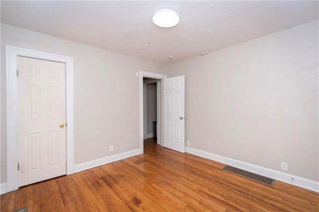 5331 Charlotte Street, Kansas City, MO 64110