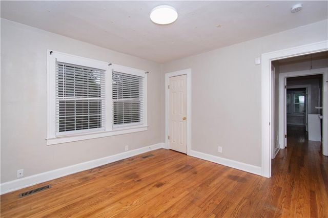 5331 Charlotte Street, Kansas City, MO 64110