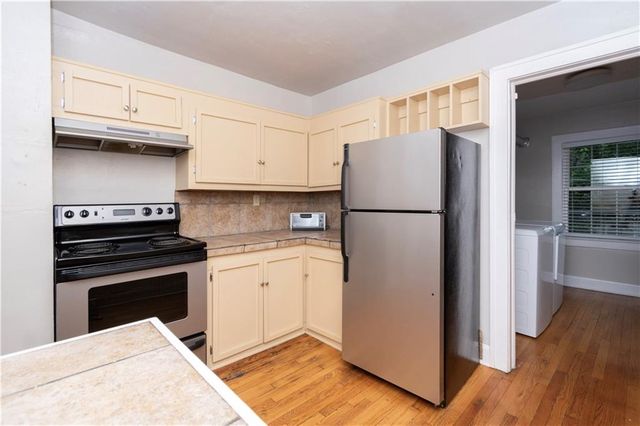 5331 Charlotte Street, Kansas City, MO 64110