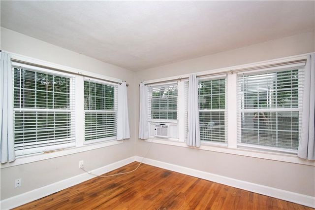 5331 Charlotte Street, Kansas City, MO 64110