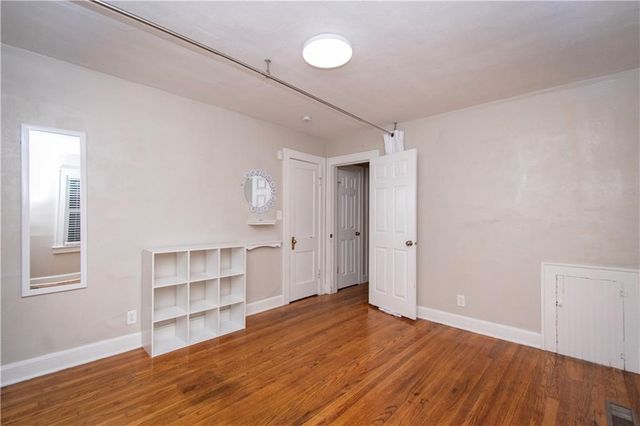 5331 Charlotte Street, Kansas City, MO 64110