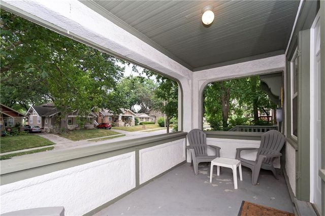 5331 Charlotte Street, Kansas City, MO 64110