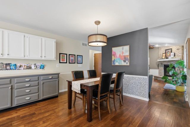 423 Butternut Drive, Oregon, WI 53575