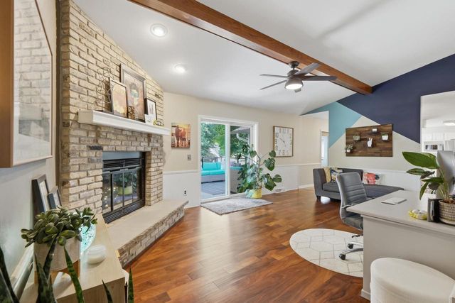 423 Butternut Drive, Oregon, WI 53575
