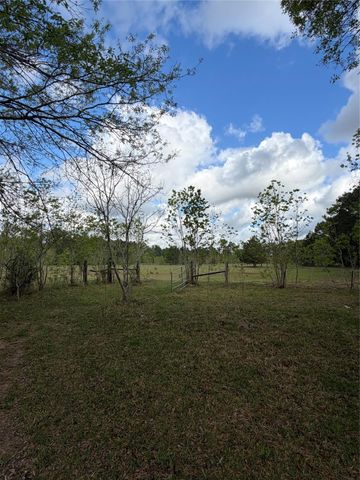 281 Road 3017b, Dayton, TX 77535