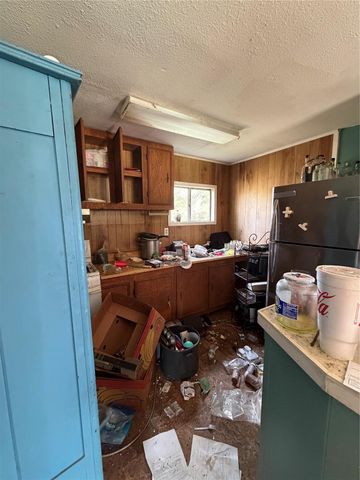 281 Road 3017b, Dayton, TX 77535