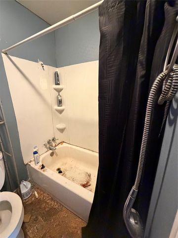 281 Road 3017b, Dayton, TX 77535